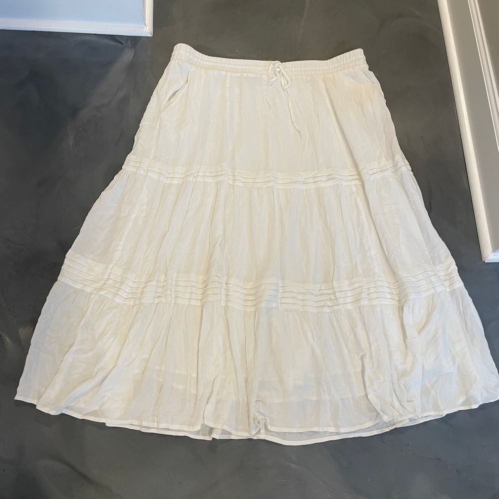 Torrid White Tiered Boho Maxi Skirt Plus Size 3X Elastic Waist Pockets Romantic